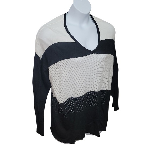 Lane Bryant Sweaters - NWT Lane Bryant Color Block Black/White Knit/Mesh V-Neck Sweater 18/20 Chic Y2K